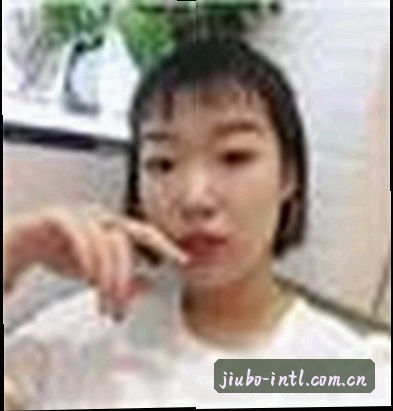 刘明